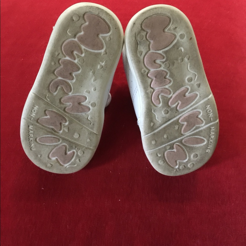 Stride Rite’s Infant Shoes - Picture 5 of 5